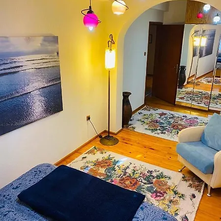 Second Best Home In Lara Center Apartment *