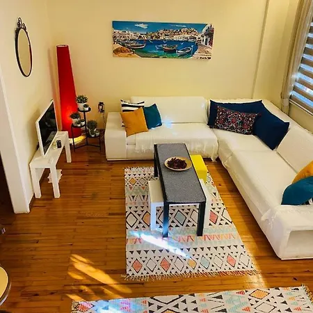 Second Best Home In Lara Center Apartment *